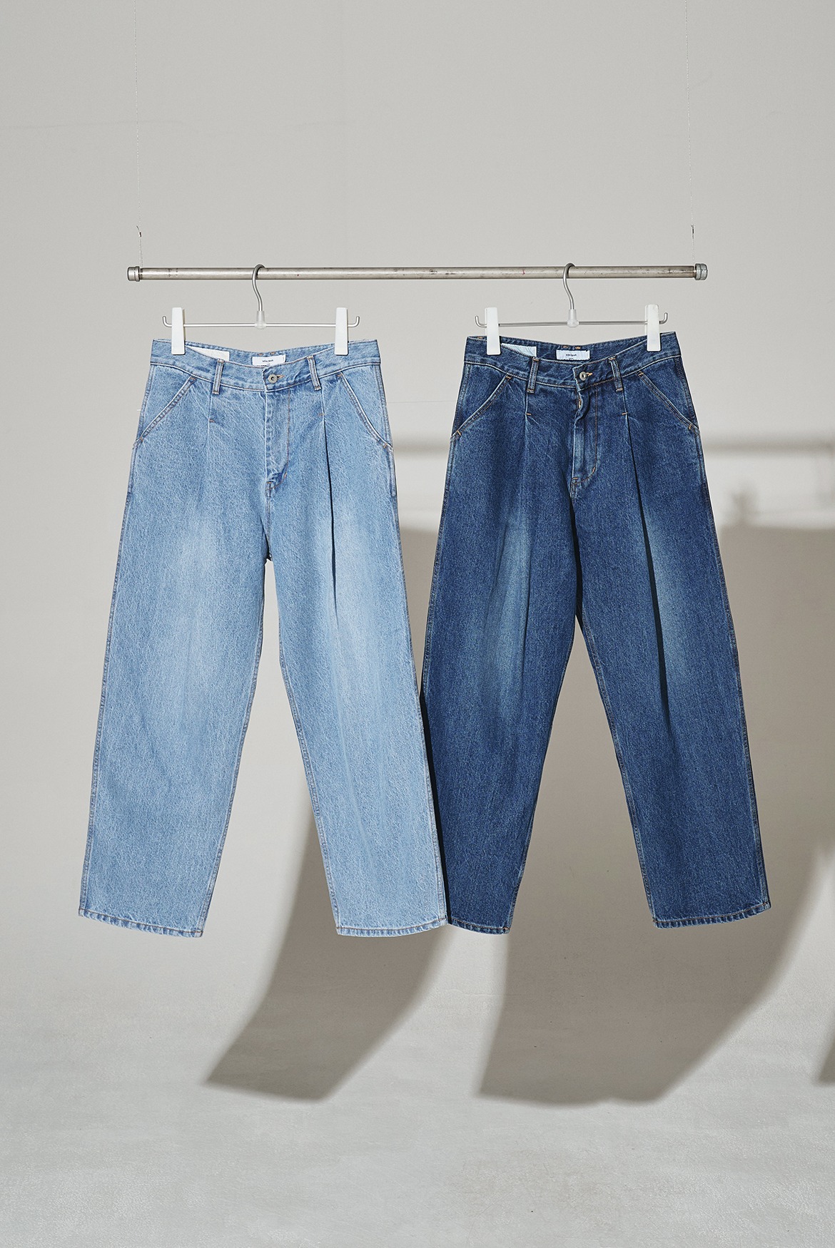 Washed One Tuck Denim Pants [2 Colors]